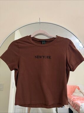 Forever 21 Brown 'NEW YORK' Crop Tee